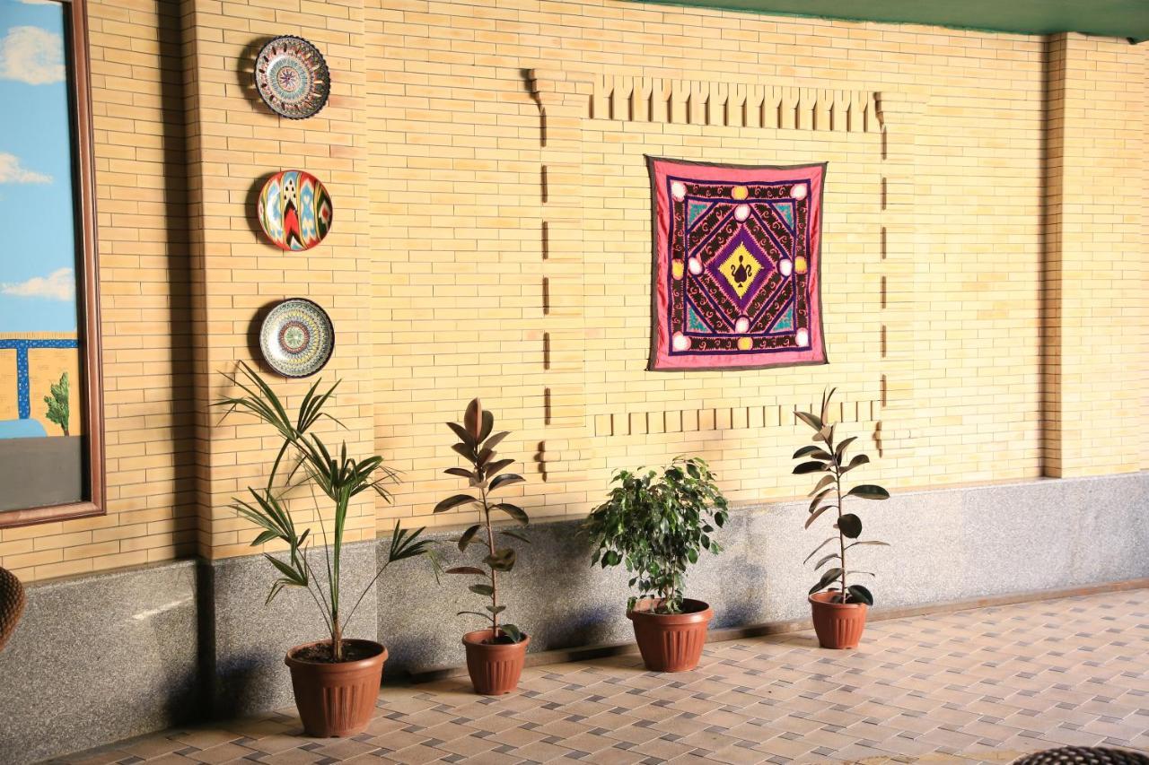 Hotel Mehribon Samarkand Ngoại thất bức ảnh