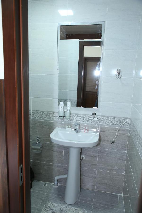 Hotel Mehribon Samarkand Ngoại thất bức ảnh